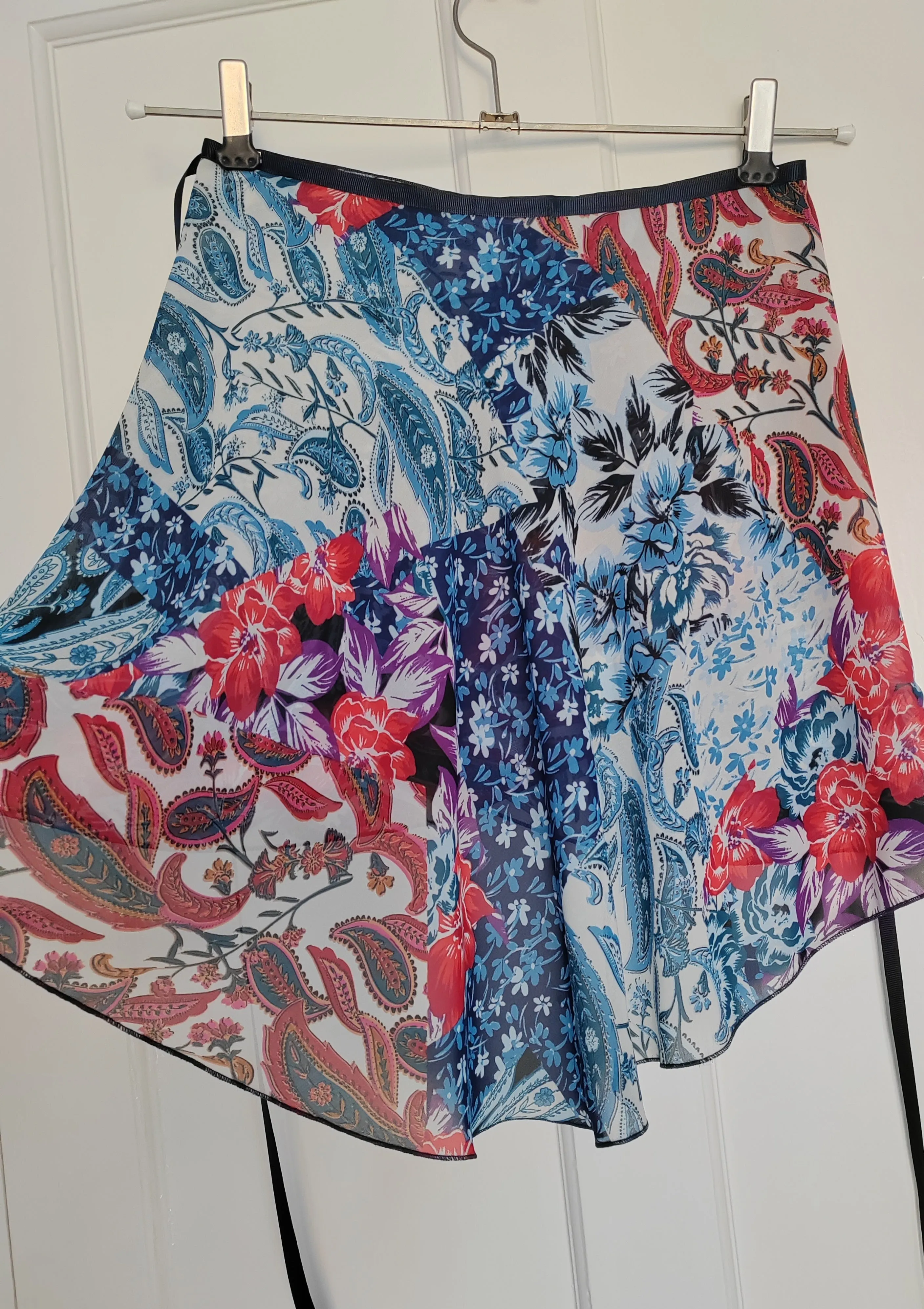 Ballet skirt: Paisley Flora