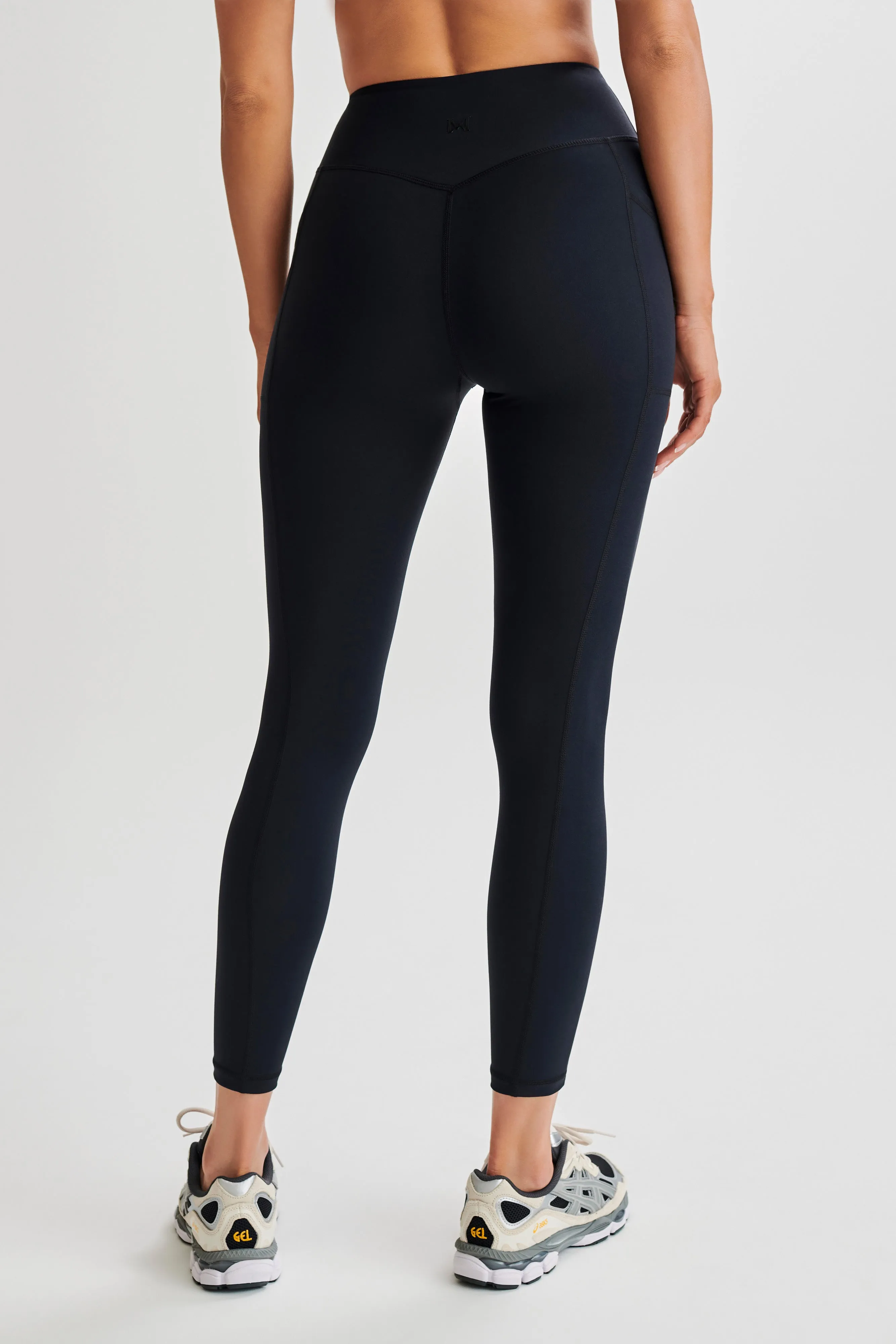 Briar V Back Leggings With Pockets - Black