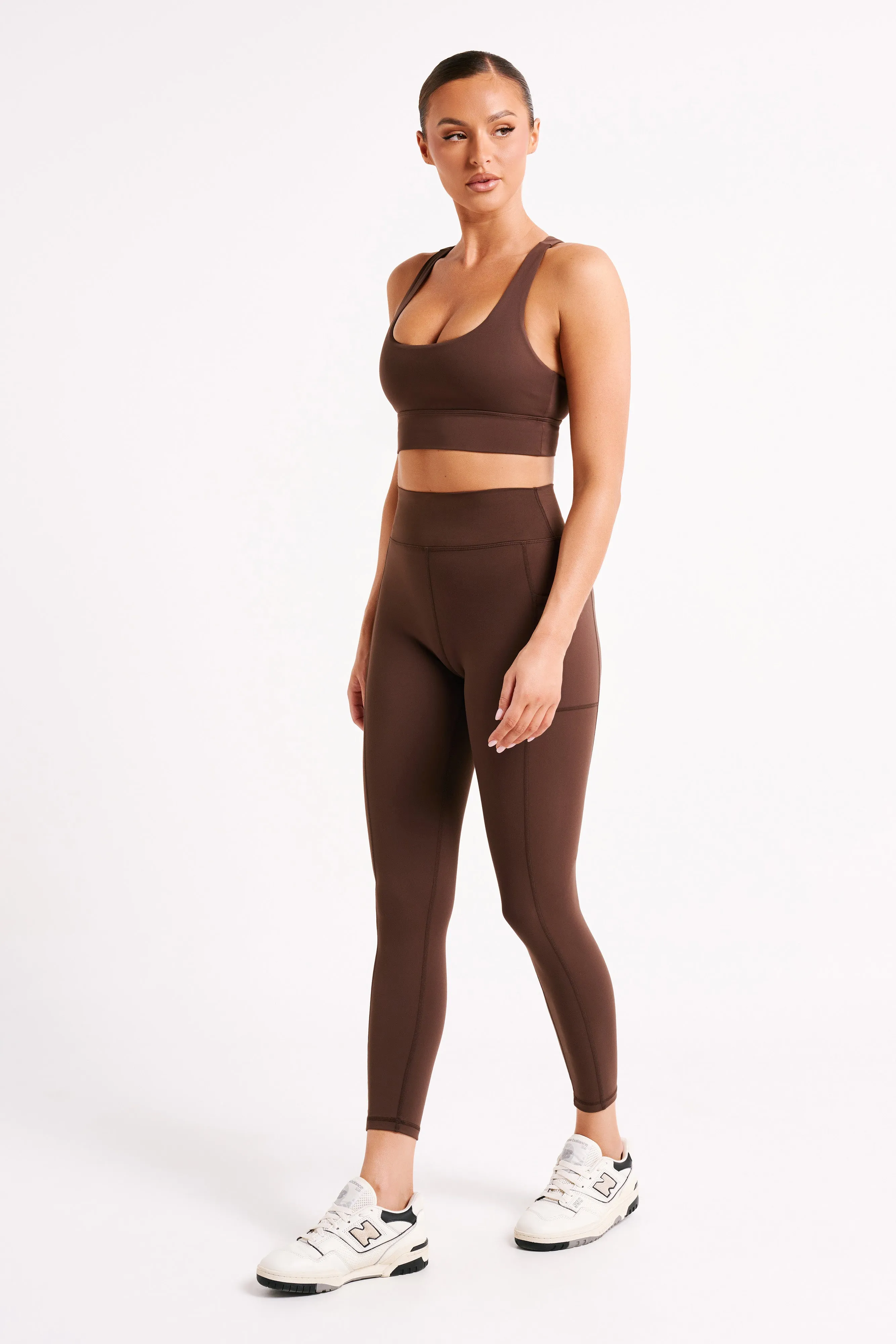 Briar V Back Leggings With Pockets - Dark Chocolate