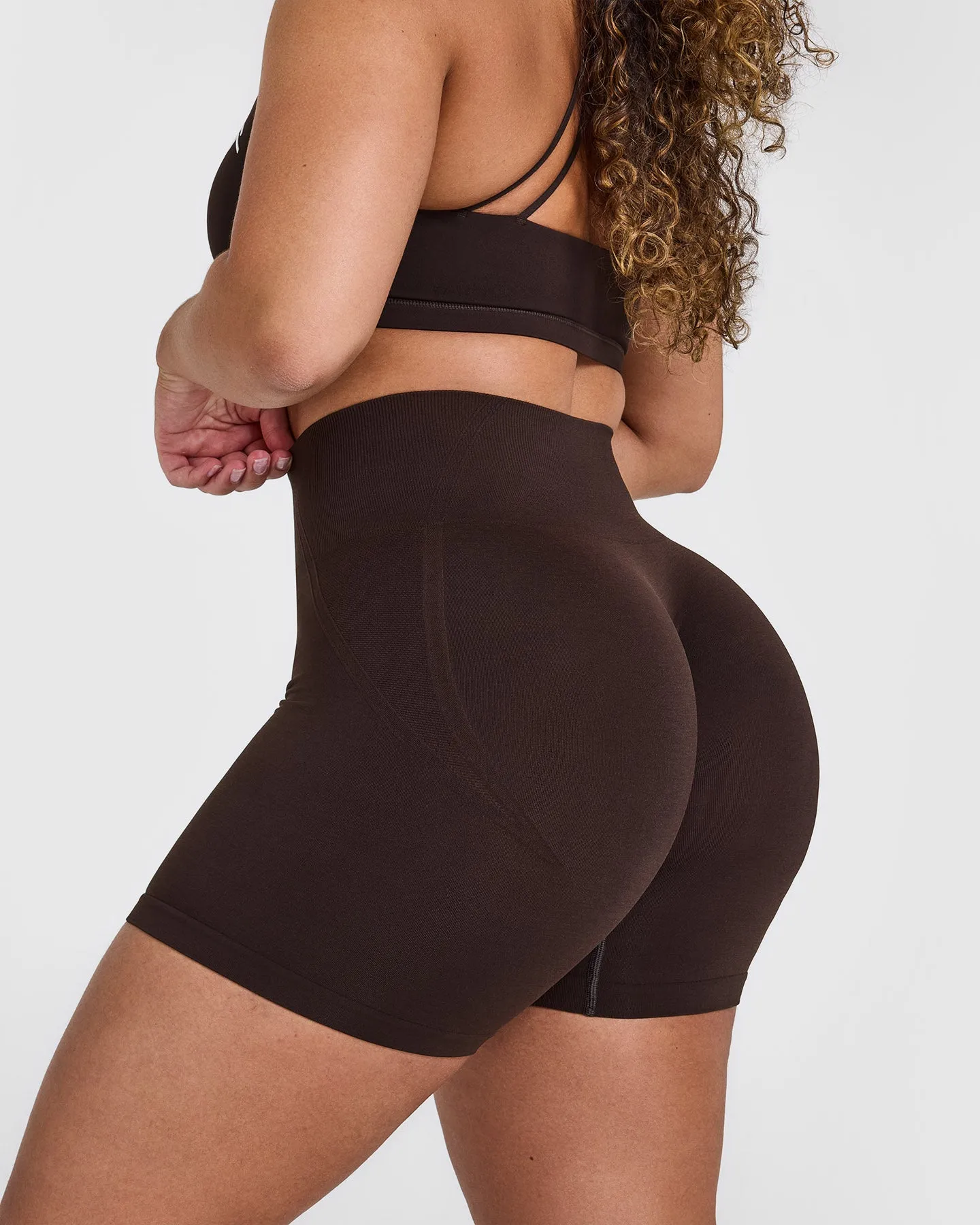 Effortless Seamless Shorts | 70% Cocoa