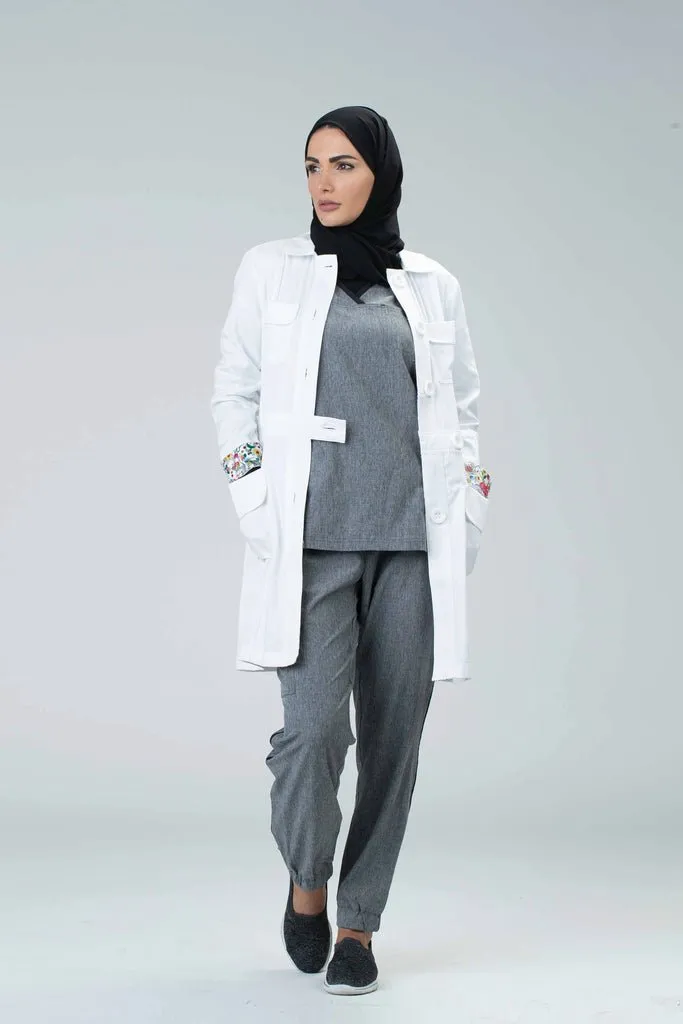 GENEVA Modern labcoat with 4 pocket and floral accent details