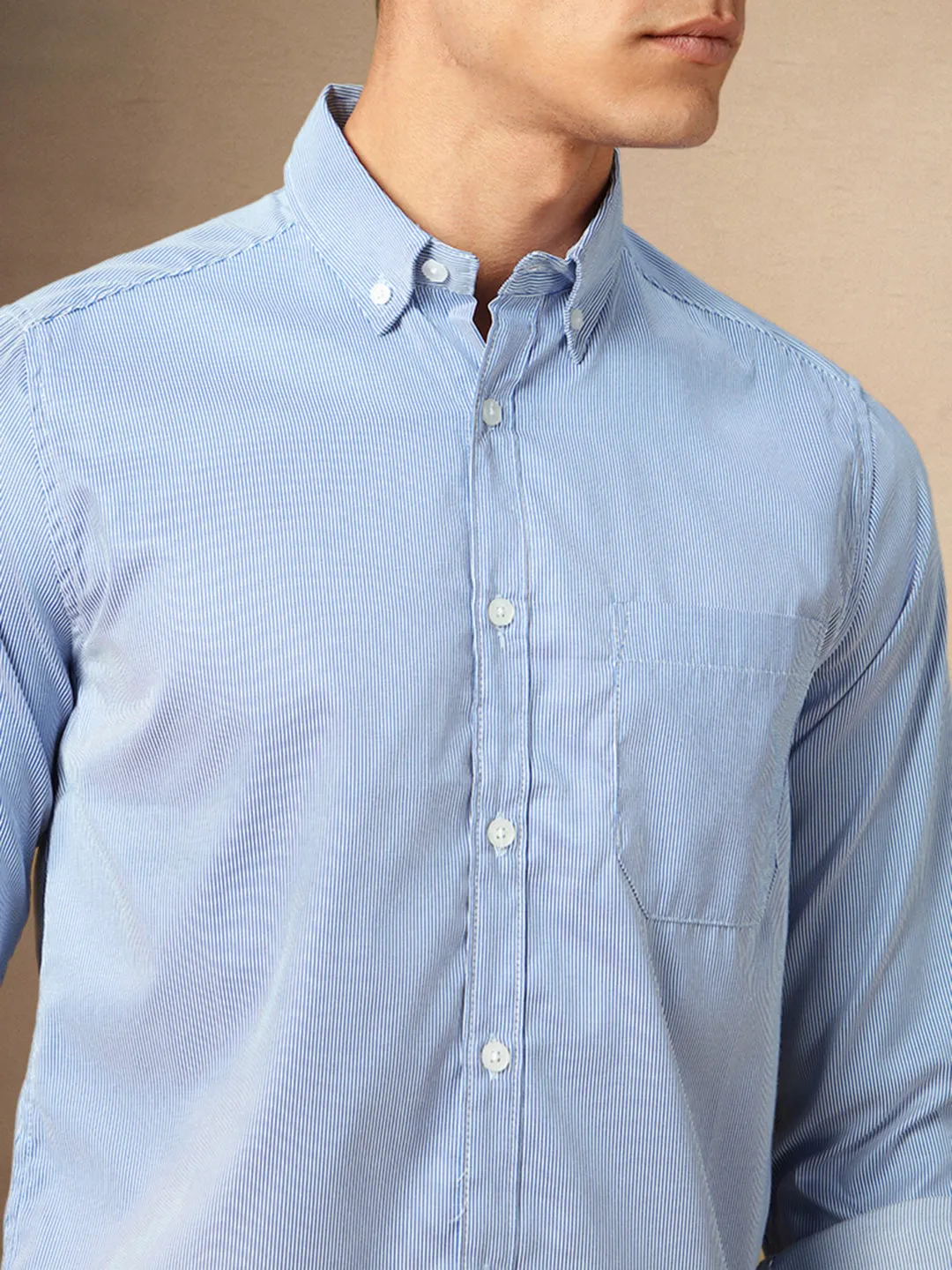 Men's Light Blue Solid Spread Collar Full Sleeves Casual Shirt