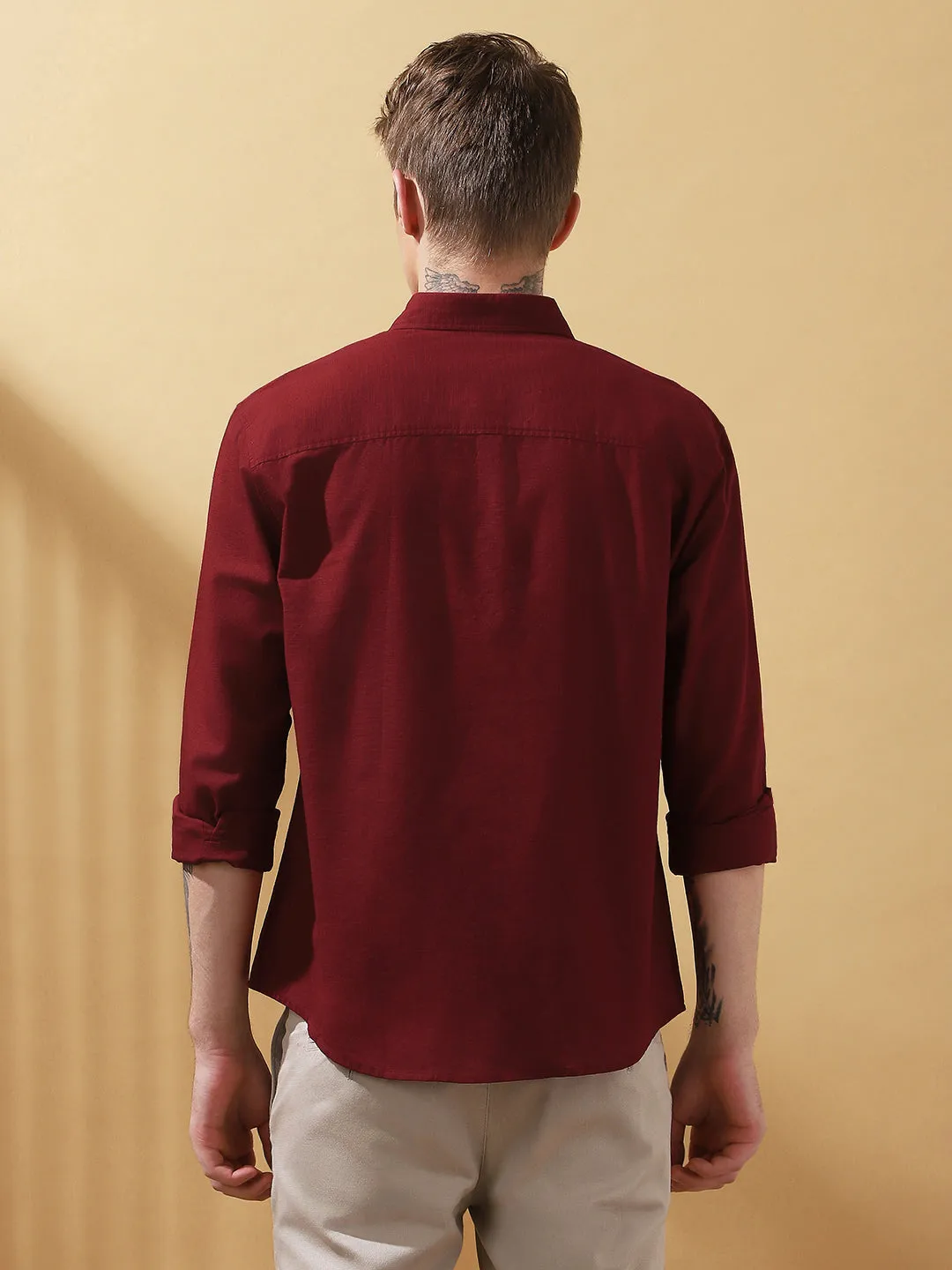 Men's Maroon Solid Textured Spread Collar Full Sleeves Casual Shirt