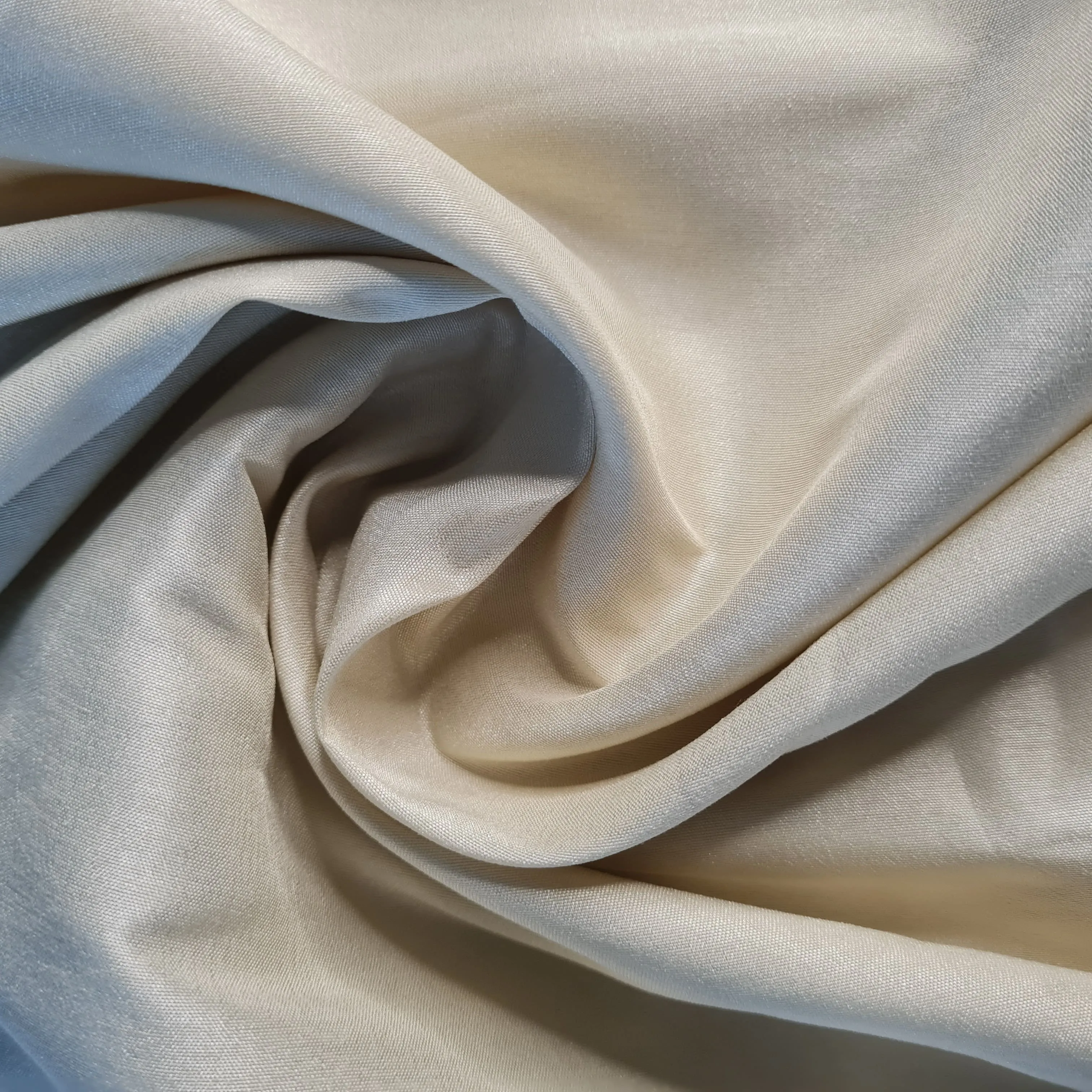 Off White Solid Russian Silk Fabric 17920